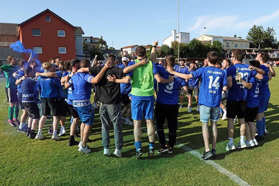 Der FSV Abenheim feiert inbrünstig die Rückkehr in die A-Klasse - un das zum 100. Geburtstag des Vereins.
