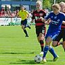 Nina Burger, hier im Bundesligaspiel gegen Bayer Leverkusen, erzielte drei Tore für den SC Sand,
