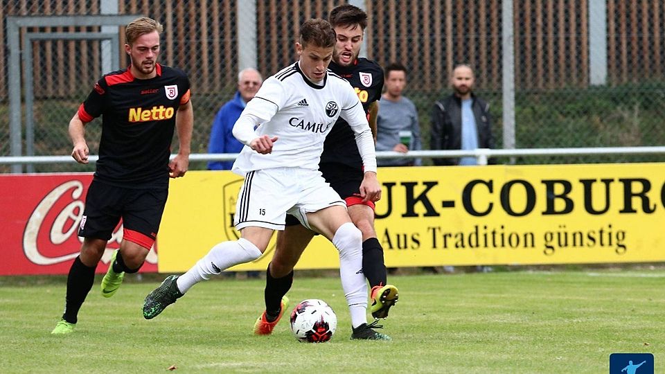 Die U21 des SSV Jahn Regensburg (in schwarz) und der SV Donaustauf gehören auch 2021/2022 der Bayernliga Süd an 