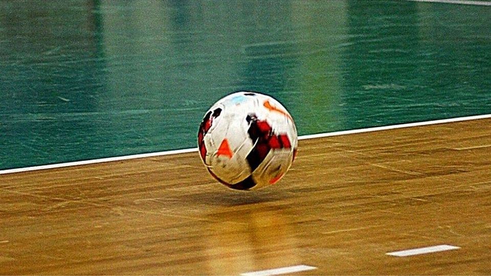 F: Rabe Das Leder zappelte ziemlich oft im Netz der Anhaltiner.