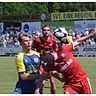 Mats Klüver (SV Todesfelde) gegen Michel Dammeier (Phönix Lübeck). 