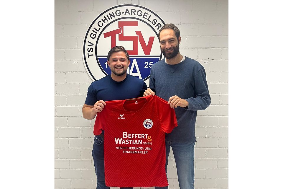 Neu beim TSV Gilching-Argelsried ist Michael Loroff (l.), hier mit dem Sportlichen Leiter Maximilian Hölzl. Neu beim TSV Gilching-Argelsried ist Michael Loroff (l.), hier mit dem Sportlichen Leiter Maximilian Hölzl.