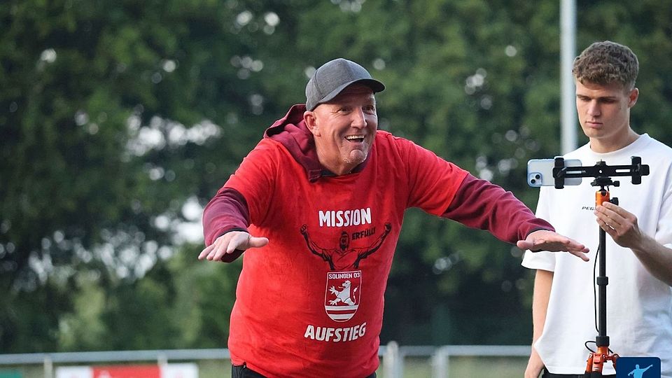 Sportdirektor Peter Resvanis im FuPa-Gespräch. 