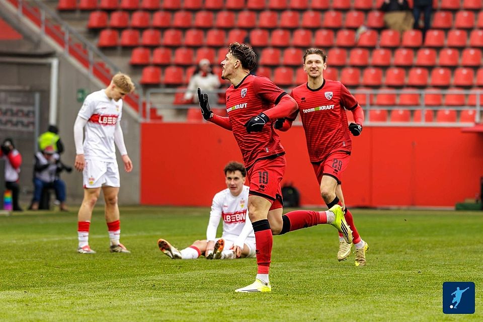 Hier erzielt Dennis Kaygin den Treffer zum 2:1.