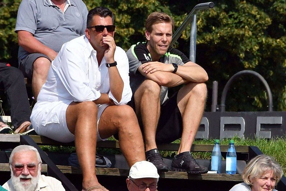 Ab dem Sommer wird Florian Strehle (links) häufiger neben Martin Weng Platz nehmen, denn Strehle wird dann Co-Trainer beim FC Gundelfingen.