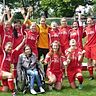 Freuen sich über den Aufstieg in die Verbandsliga. Die Kickerinnen der zweiten Frauenmannschaft des TSV Crailsheim. Privatfoto