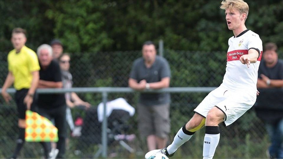 Danny Collinge vom VfB II ist unter die 100 besten Nachwuchsspieler Europas gewählt worden. Neuzugang Borna Sosa ebenfalls. Foto: Pressefoto Baumann