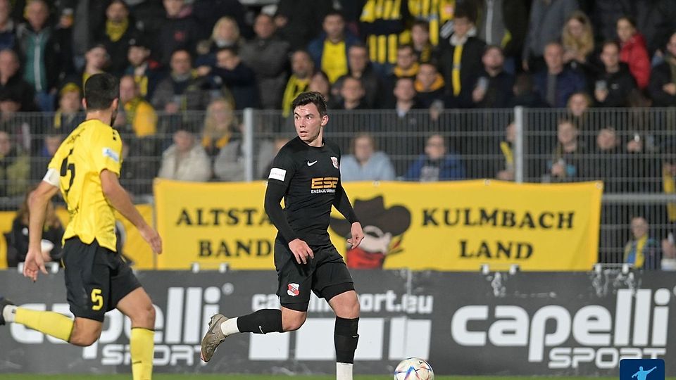 Samuel Pex (re.) trägt seit sechseinhalb Jahren das Trikot der SpVgg Hankofen-Hailing 