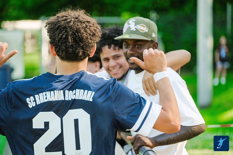 Rhenania Hochdahl überwintert über dem Strich.
