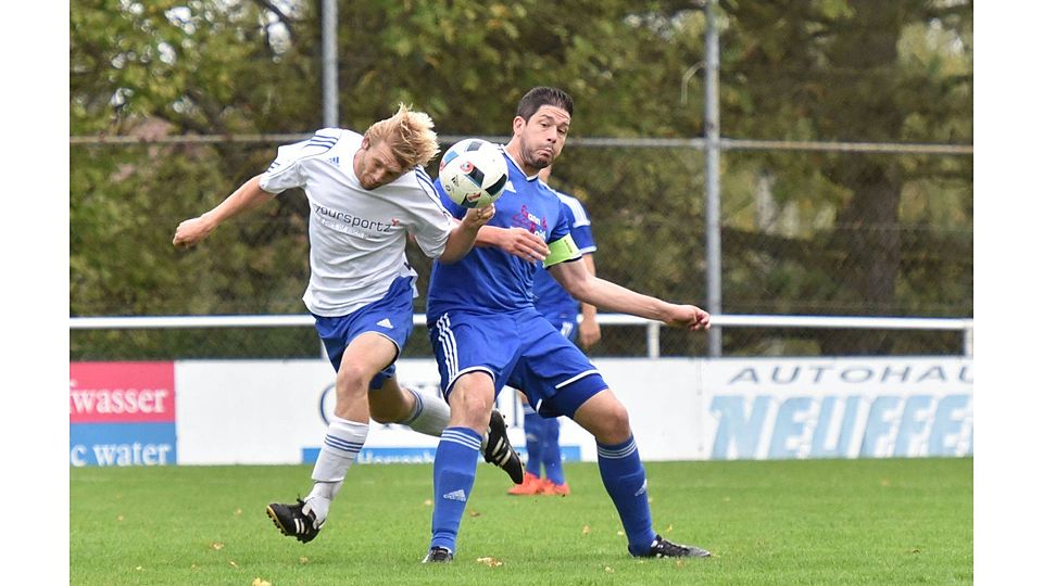 Max Klein (links): Der SV Rohrau bekommt es mit dem Gäurivalen Deckenpfronn zu tun  Foto: Vecsey