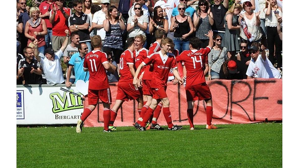 Der FC Künzing II schaffte mit einem 2:0-Sieg gegen den FC Ottering den Aufstieg in die Kreisklasse. F: Penn