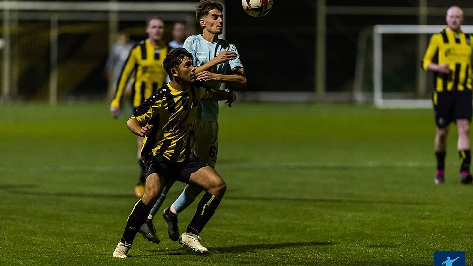 Auch die Herren-Reserven bewegen die Menschen und FuPa, wie hier beim Derby zwischen Christnach und Fels