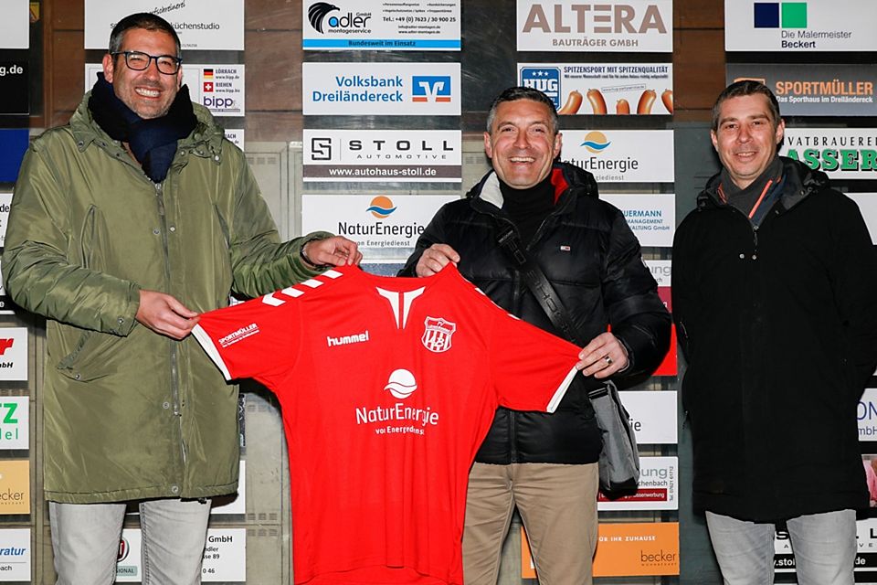 Der neue FVLB-Coach Tiziano Di Domenico (links) mit seinem Assistenten Antonio Ratto (Mitte) und Sportchef Tobias Jehle | Foto: Grant Hubbs
