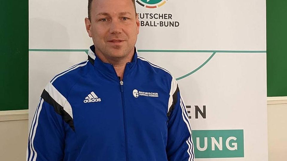 Zeitaufwendig: Daniel Heidemann hat zwei von drei Teilen zum DFB-Ausbilderzertifikat absolviert.