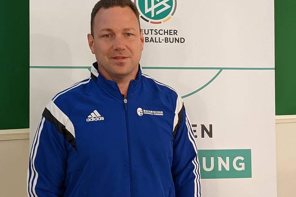 Zeitaufwendig: Daniel Heidemann hat zwei von drei Teilen zum DFB-Ausbilderzertifikat absolviert.