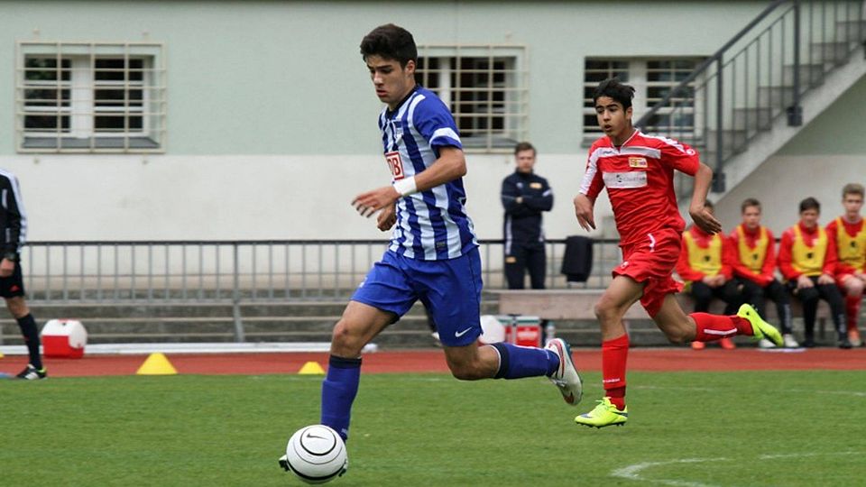 Elias Abouchabaka im Berliner Pokalfinale der C-Jugend 2014/15. Foto: Ben Remus