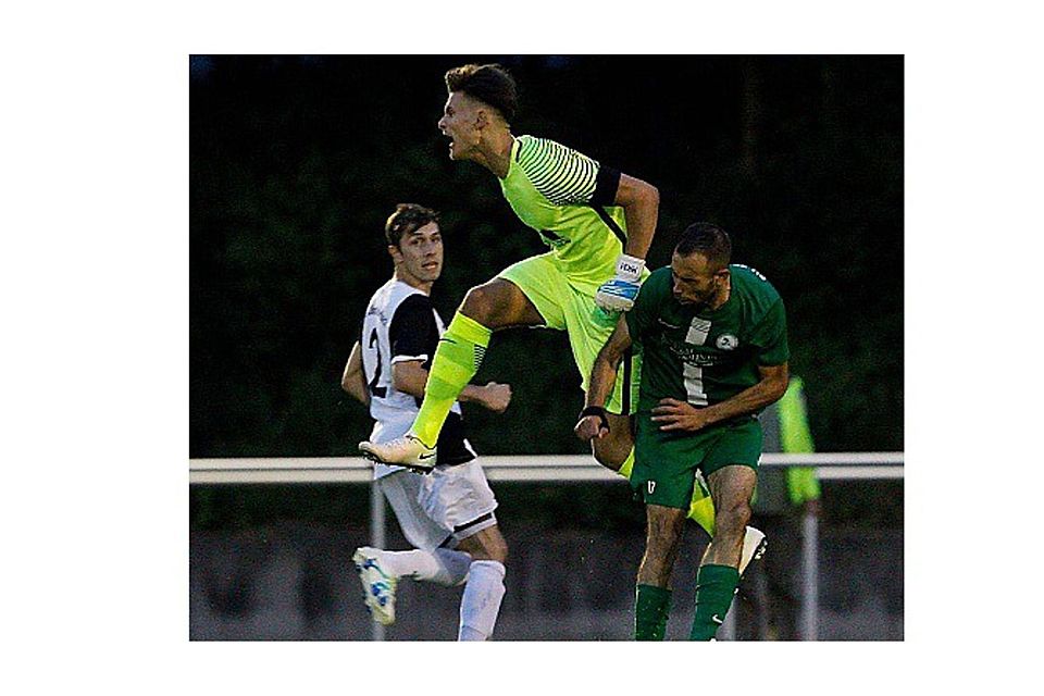 Marco Kapias flog mit Gelb-Rot runter. Archivfoto: Lorenz.
