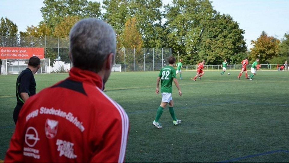 Zukünftig wird Albert Hoppe die Spiele von Stadecken-Elsheim nicht mehr an der Seitenlinie betrachten. Nach neun Jahren als Trainer des Vereins hat er seinen Rücktritt erklärt. F: Boor