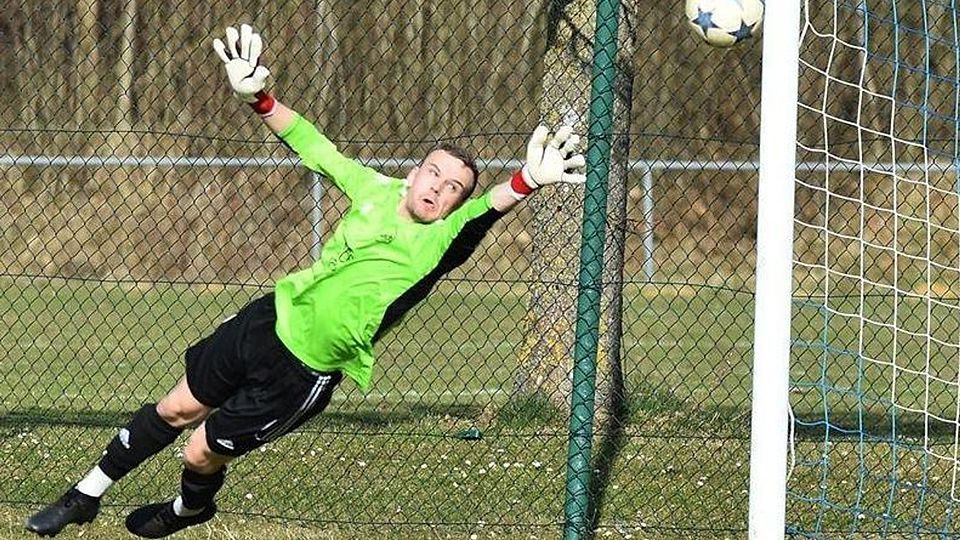 Torhüter Quirin Milde war der überragende Mann beim 0:0 des FC Aich gegen den TSV Peiting.