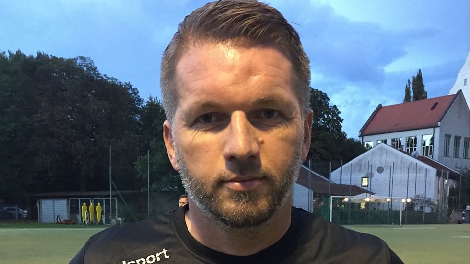 Mate Jolic half mit seinen 44 Jahren aus
