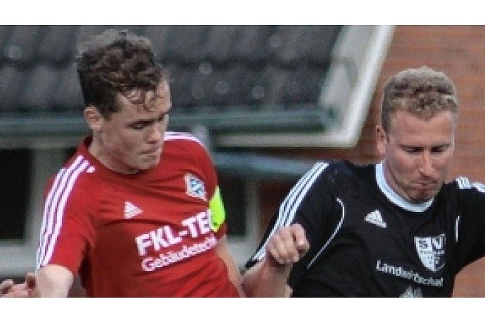 Alexander Hastigsputh (l.) spielt seit dem fünften Lebensjahr für den TSV Lägerdorf.