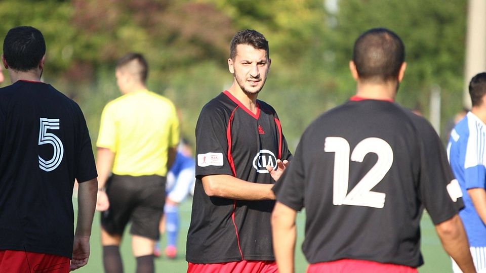 Nach dem 4:2 beim SV Sauerland wieder auf Erfolgskurs: Die Fußballer der SG Schierstein 79. Archivfoto: Jan Henz