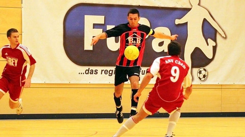 Auf spannende Spiele dürfen sich die Zuschauer des 3.Frey-Indoor-Cups einstellen. Erstmals wird das Turnier in der Johann-Brunner-Mittelschule ausgespielt.  F: Johannes Anleitner