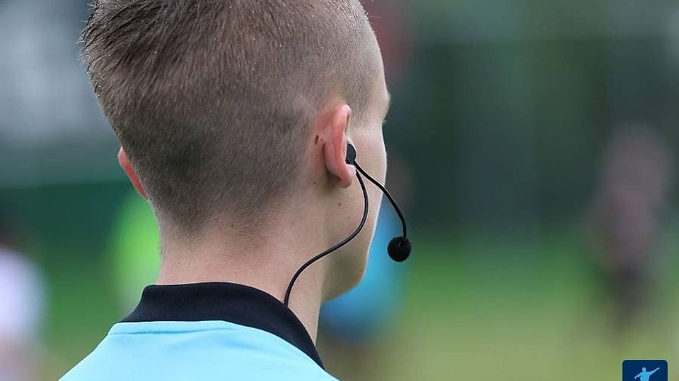 Großes Schiedsrichter-Unverständnis: Aus Protest verließen die Spieler des ISC Fürth eine halbe Stunde vor Abpfiff den Platz.