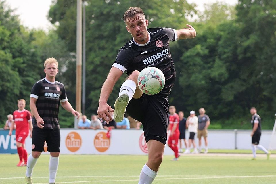 Kein Spieler oberhalb der Kreislige erzielte mehr Treffer als Marcel Platzek. Kein Spieler oberhalb der Kreislige erzielte mehr Treffer als Marcel Platzek.