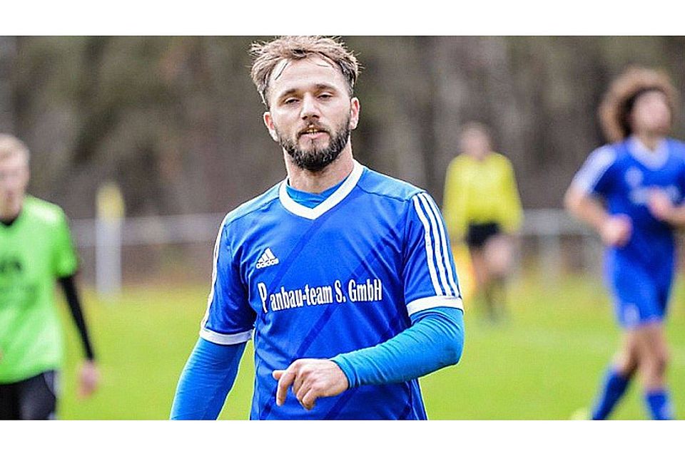 Spielertrainer Milaim Bobaj hat mit dem FC Kastrioti Stukenbrock den nächsten Sieg fest im Blick. F: Rogala