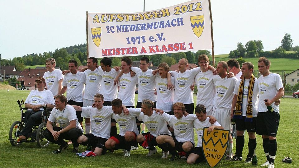 Der FC Niedermurach-ein würdiger Meister. Foto-Alois Gillitzer