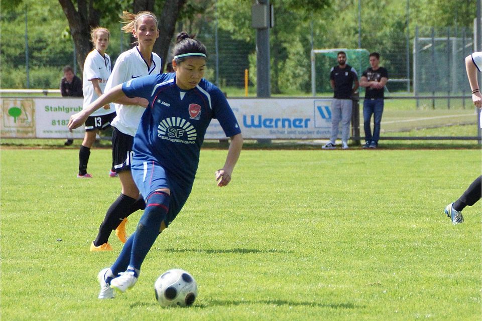 Mit ihrem 10. Saisontreffer brachte Torjägerin Pui San Yau das Team des 1. FFC Hof auf die Erfolgsspur   Foto: Mühlstädt