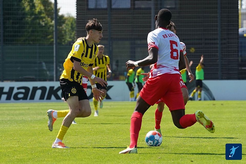 Noa-Gabriel Simic wechselt von der U19 von Borussia Dortmund zum FC Rot-Weiß Erfurt.