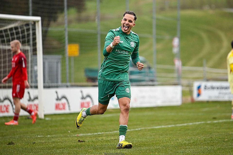 Bei Torjäger Salah El Berd und Gebenbach läuft es derzeit richtig gut. Kann die DJK ihre aktuelle Formstärke auch in Coburg wieder unter Beweis stellen?