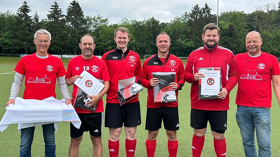 Den verdienten Abschied gab es beim FC Straberg gleich für vier Spieler.