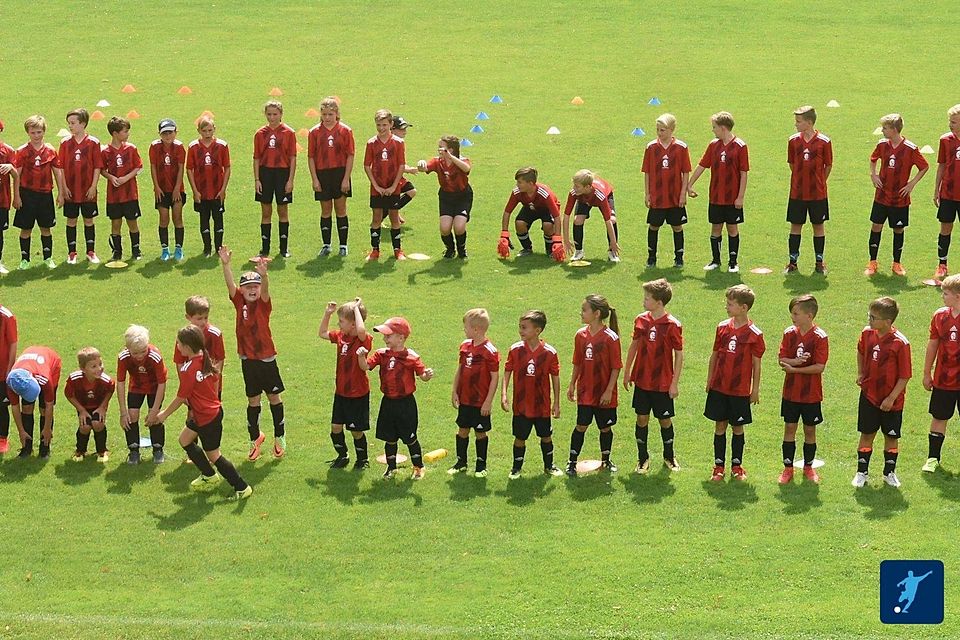   Sporfreizeiten und Fußballcamps finden auch in Nordrhein-Westfalen bei vielen Vereinen statt.