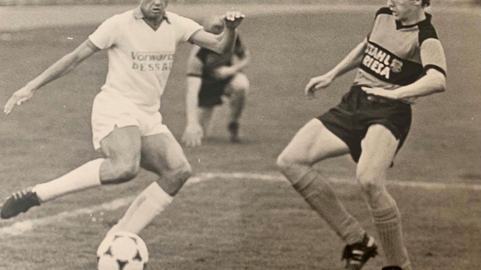 Stephan Pohlers (links) im Heimspiel gegen Stahl Riesa (17.09.1988)