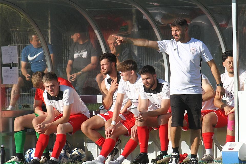 Die Dachauer um Trainer Orhan Akkurt absolvierten ein gutes Testspiel gegen den FC Pipinsried, bevor am kommenden Wochenende die Landesliga-Saison beginnt.