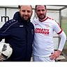 Felix Grundel mit Spielertrainer Michael Maier nach dem hart erkämpften Punkt gegen Sasbach. | Foto: Verein
