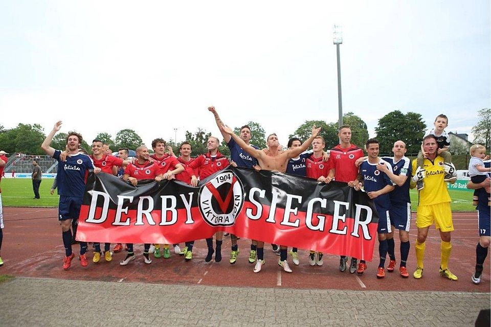 Viktoria Köln feierte gleich doppelt: Den Sieg im Mittelrhein-Pokal und damit gleichzeitig im Kölner Stadtderby