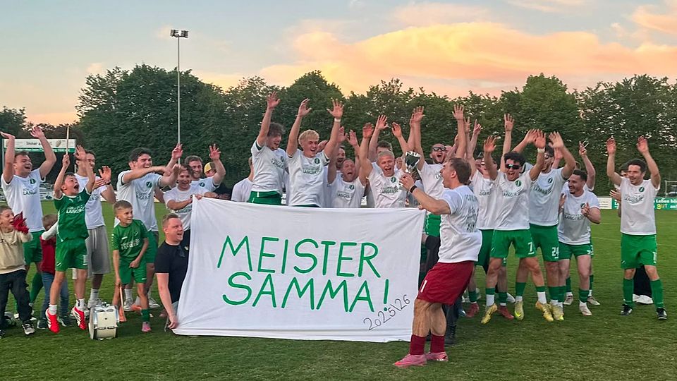 Der FC Gerolfing II feierte nach einer überragenden Saison die Meisterschaft. 