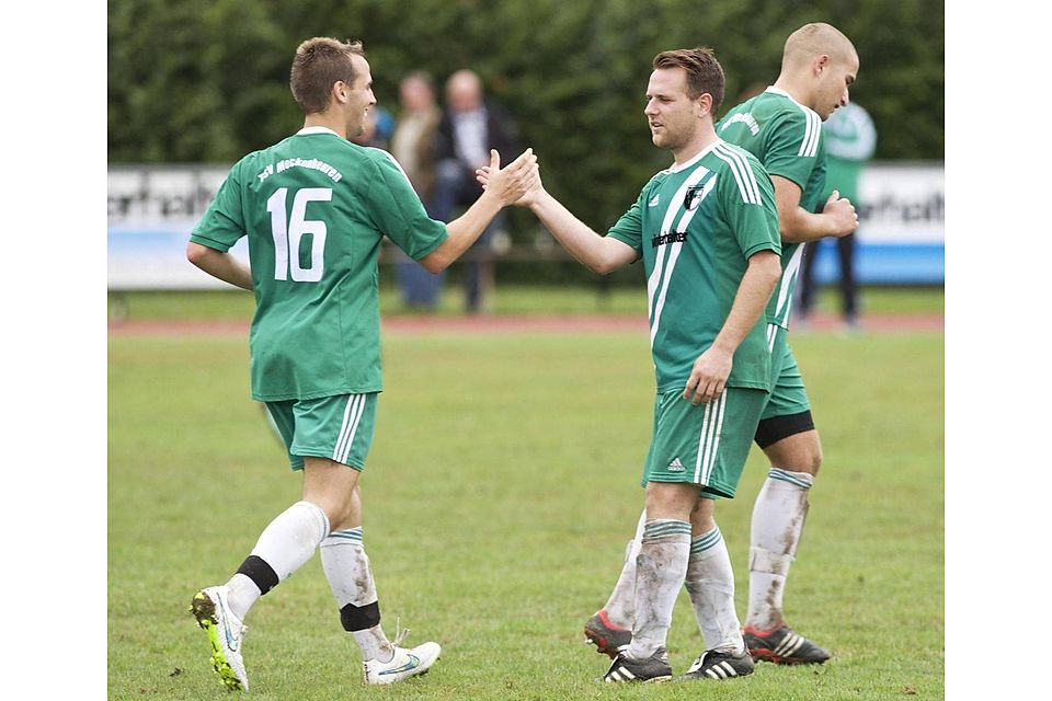 Erzielen zusammen fünf Tore: Nicolas Bochno (links) und Kai Zoyke (dahinter Manuel Müller) Günter Kram