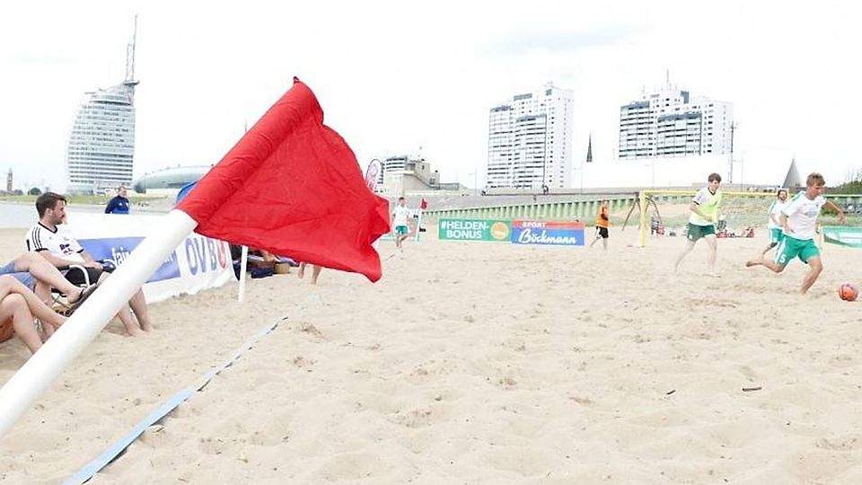 Beachsoccer fristet in Deutschland ein Schattendasein.