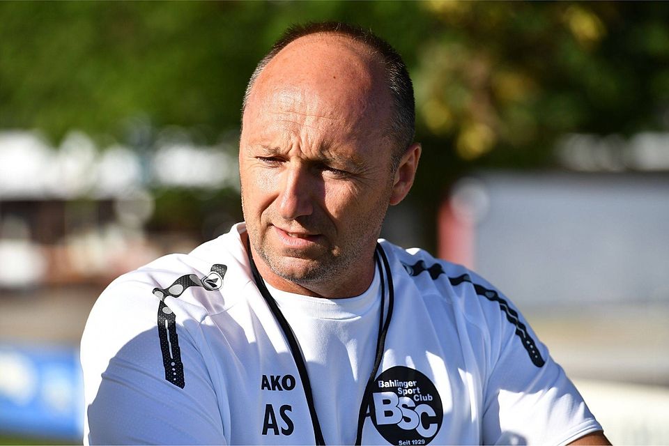 Für BSC-Trainer Axel Siefert ist die Entscheidung der Spielkommission "unverantwortlich und gesundheitlich äußerst bedenklich". 