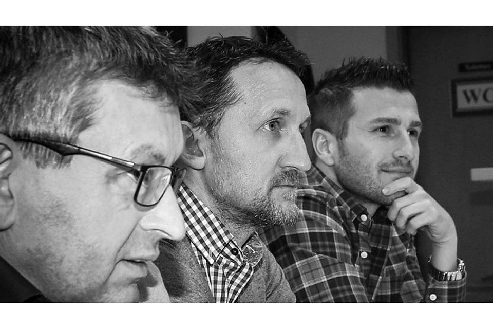Die Schaldinger Führungscrew (von links nach rechts): Vorstand Wolfgang Wagner, Manager Markus Clemens und Trainer Stefan Köck F: Weiderer