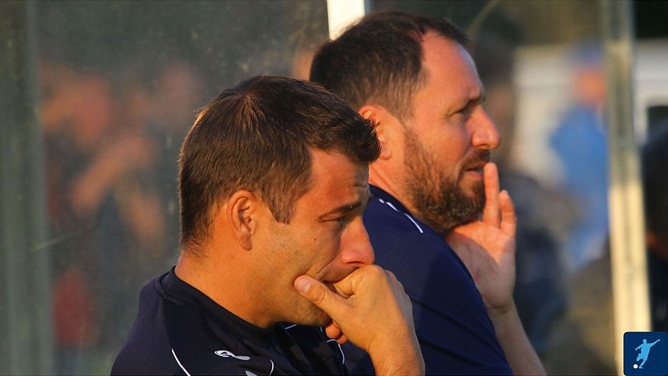 Andreas Harlander (li.) und Klaus Heidobler haben ihre Posten beim FC Teisbach zur Verfügung gestellt 