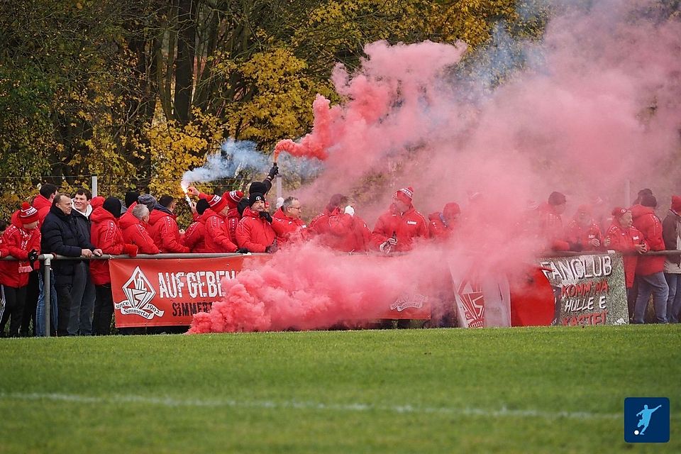 Auch in schweren Zeiten kann der VfL Simmertal auf seine Fans setzen. Der Bezirksligist hat in dieser Saison schon elf Spiele unentschieden gespielt. 