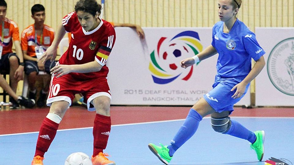 Anja Schorer erzielte im Spiel um Platz drei gegen Italien drei Treffer und gewann dadurch die Bronzemedaille bei der Futsal-WM.