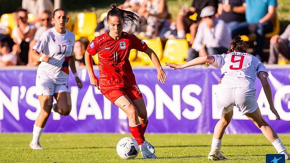 Charlotte Schmit und ihre Teamkolleginnen stehen vor einer hohen Hürde