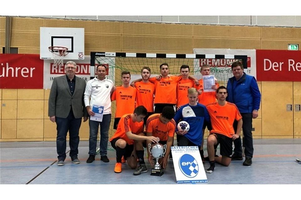 Die U19 der JFG Donautal Bad Abbach wurde Bezirksmeister. Foto: bxh Die U19 der JFG Donautal Bad Abbach wurde Bezirksmeister. Foto: bxh